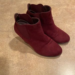 Womens Call it Spring boots size 7.5